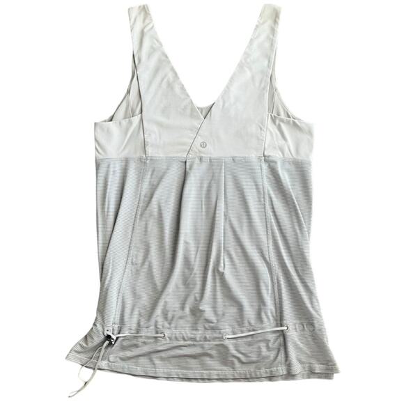Lululemon Women’s Hustle And Bustle Drawstring Waist White  Gray Tank Top Sz 12 - Picture 6 of 11